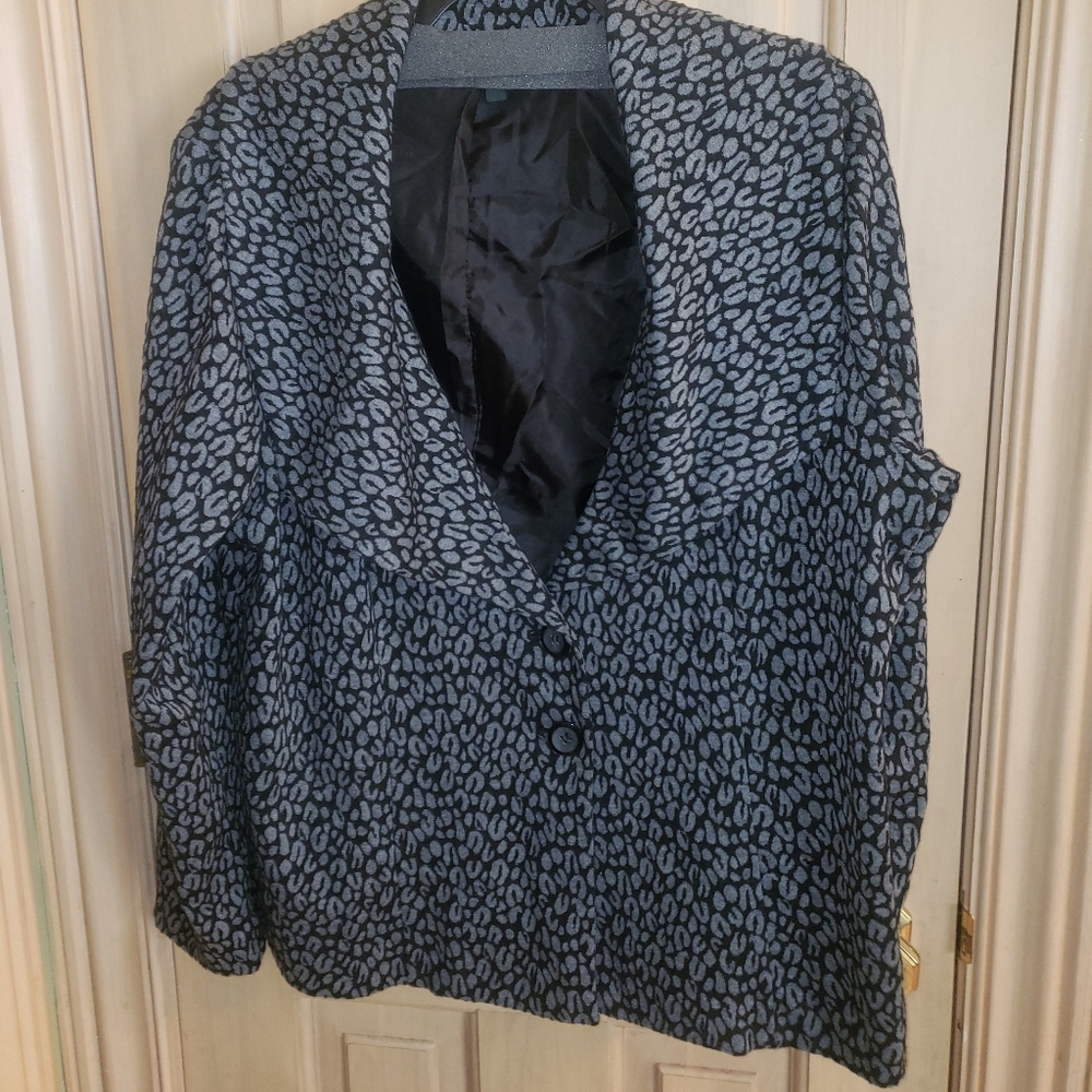 Womens plus Size 1X Harve Benard Animal Print Blazer Jacket - Picture 1 of 5